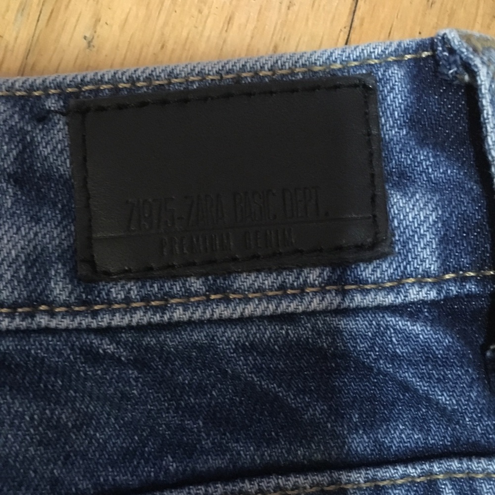 πHPπ ZARA Jeans With Sequin Embellishments - Picture 12 of 15